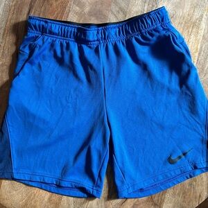 Mens nike dri fit shorts size m